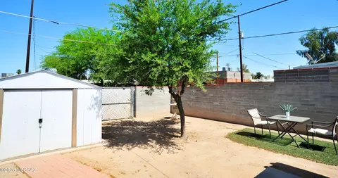 Exterior - 3663 E 33rd St, Tucson, AZ 85713 photo 7 of 8