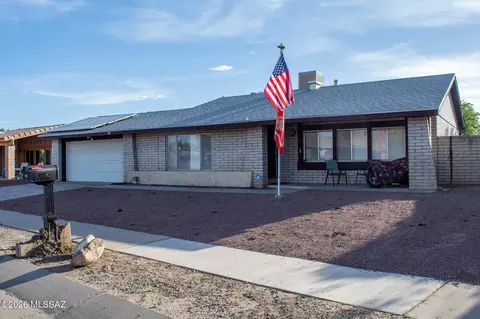 3605 W Rudolf Dr, Tucson, AZ 85741