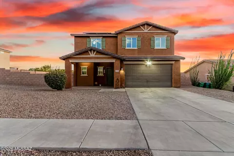 734 S Harry P Stagg Dr, Vail, AZ 85641