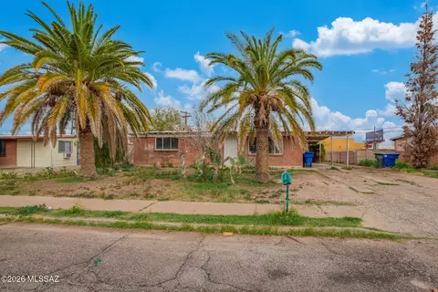4833 E 23rd St, Tucson, AZ 85711