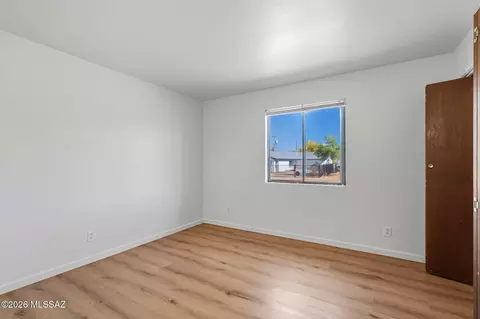 Bedroom - 1136-1152 E Hedrick Dr, Tucson, AZ 85719 photo 1 of 4