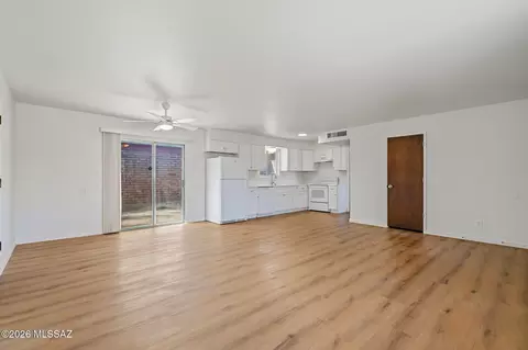 Living - 1136-1152 E Hedrick Dr, Tucson, AZ 85719 photo 3 of 4