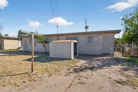 Exterior - 2835 E Proctor Vis, Tucson, AZ 85713 photo 1 of 1