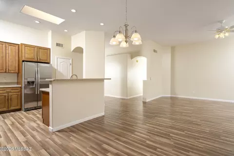 7444 E Calle Infinito, Tucson, AZ 85715