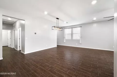 Living - 8670 N Genoa Ct, Tucson, AZ 85742 photo 3 of 4