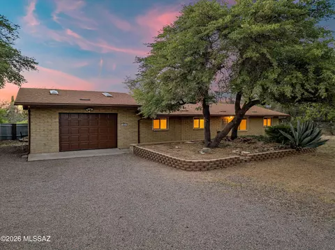 820 W Linda Vista Rd, Oracle, AZ 85623
