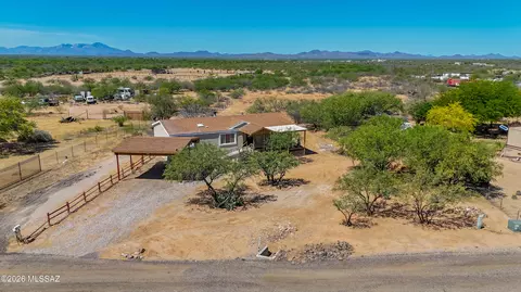 9054 W Snyder Hill Rd, Tucson, AZ 85735