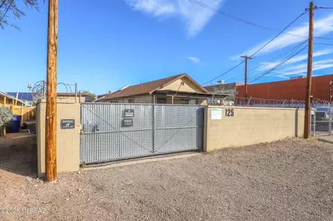 125 E Flores St, Tucson, AZ 85705