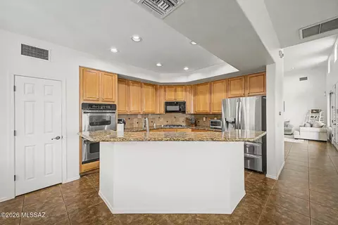 Kitchen - 13934 E Sage Hills Dr, Vail, AZ 85641 photo 1 of 5