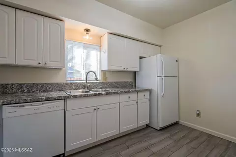Kitchen - 49 E Adams St, Tucson, AZ 85705 photo 2 of 2