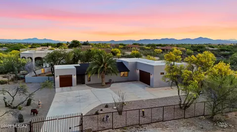12490 N La Canada Dr, Oro Valley, AZ 85755