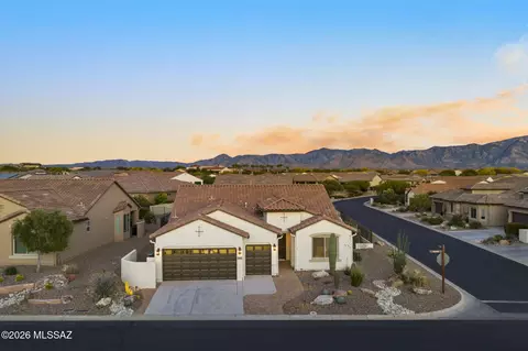 60019 E Heron Dr, Oracle, AZ 85623