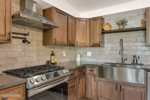 Kitchen - 4858 E 4th St, Tucson, AZ 85711 photo 3 of 4
