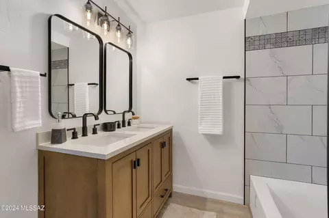 Bath - 4858 E 4th St, Tucson, AZ 85711 photo 5 of 6