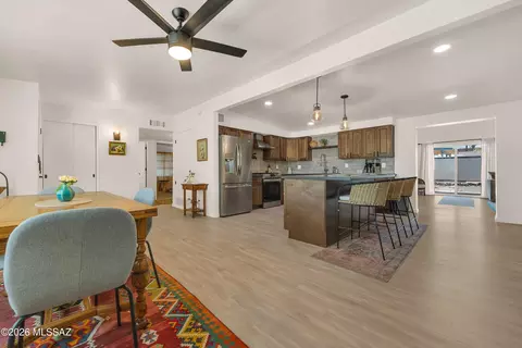 Dining - 4858 E 4th St, Tucson, AZ 85711 photo 3 of 3