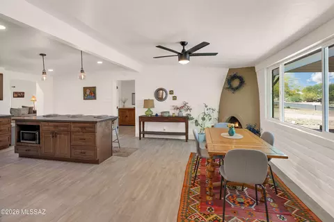 Dining - 4858 E 4th St, Tucson, AZ 85711 photo 2 of 3