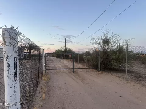 16490 W Sandy St, Marana, AZ 85653
