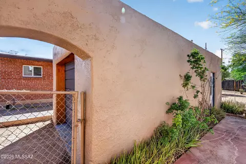 Exterior - 1412 E Spring St, Tucson, AZ 85719 photo 6 of 12