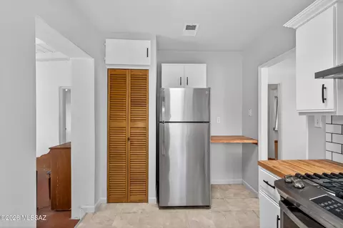 Kitchen - 1412 E Spring St, Tucson, AZ 85719 photo 4 of 4