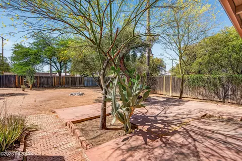 Exterior - 1412 E Spring St, Tucson, AZ 85719 photo 7 of 12