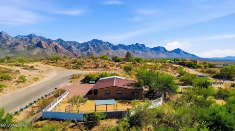 14813 N Swan Rd, Tucson, AZ 85739