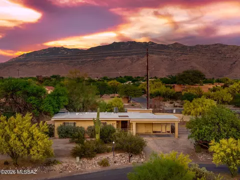 1525 S Cape Verde Pl, Tucson, AZ 85748