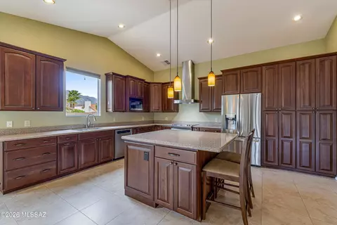 65730 E Skyblue Ct, Tucson, AZ 85739