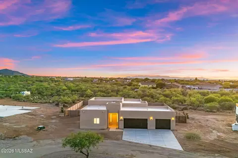 937 N Blue Slate Dr, Vail, AZ 85641