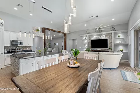 Dining - 834 S Deer Meadow Loop, Tucson, AZ 85745 photo 3 of 3