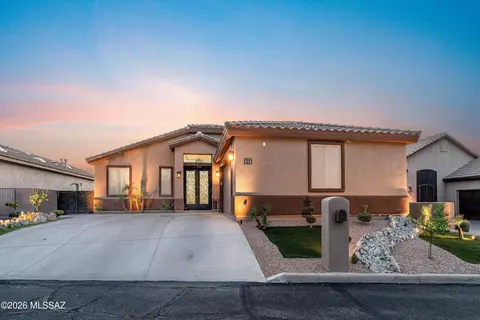 Exterior - 834 S Deer Meadow Loop, Tucson, AZ 85745 photo 3 of 12
