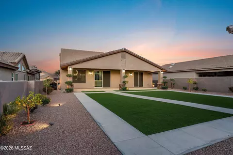 Exterior - 834 S Deer Meadow Loop, Tucson, AZ 85745 photo 10 of 12