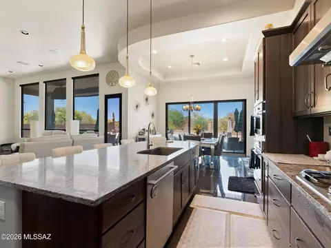 12535 N Placita El Cobo, Oro Valley, AZ 85755