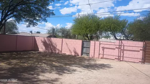 Exterior - 1401 E 13th St, Tucson, AZ 85719 photo 11 of 12