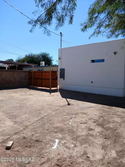 Exterior - 1401 E 13th St, Tucson, AZ 85719 photo 16 of 18