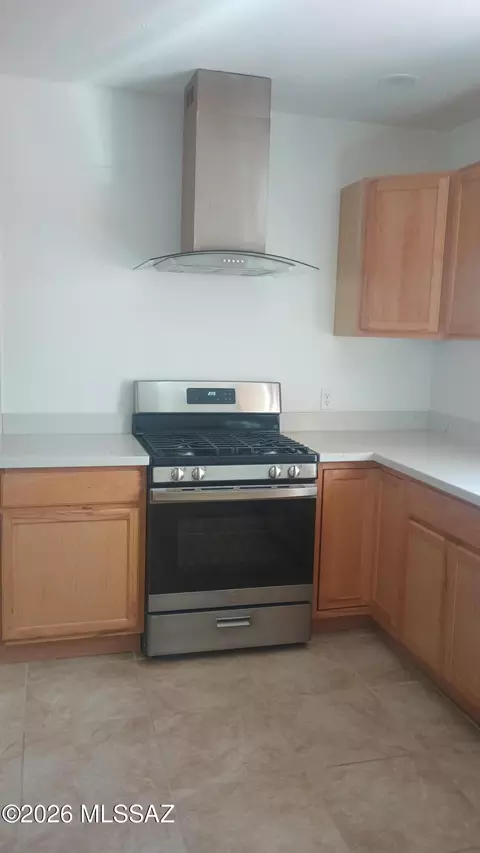 Kitchen - 1401 E 13th St, Tucson, AZ 85719 photo 3 of 6