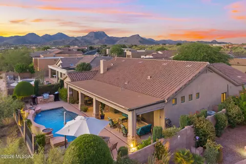 12301 N Golden Mirror Dr, Marana, AZ 85658