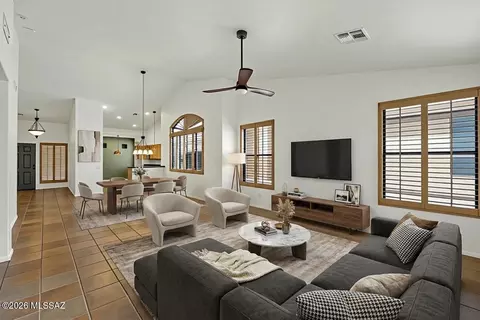38894 S Carefree Dr, Tucson, AZ 85739