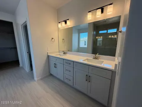 13266 E Paul Marsh Dr, Tucson, AZ 85747