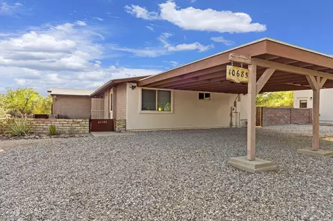 10685 E Oakwood Dr, Tucson, AZ 85749