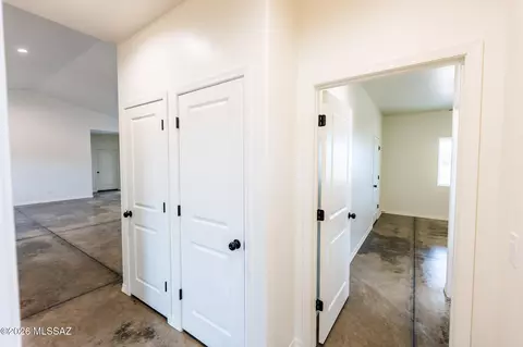 Entry Way - 1237 E Desert Sky Ln, Benson, AZ 85602 photo 3 of 4