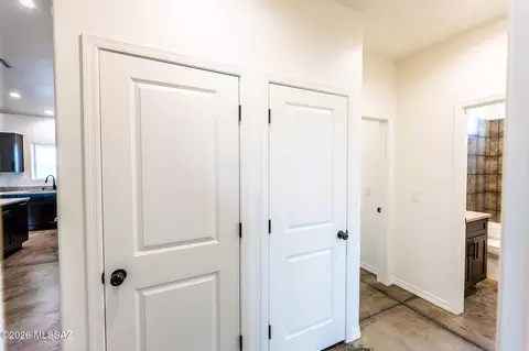 Entry Way - 1237 E Desert Sky Ln, Benson, AZ 85602 photo 2 of 4