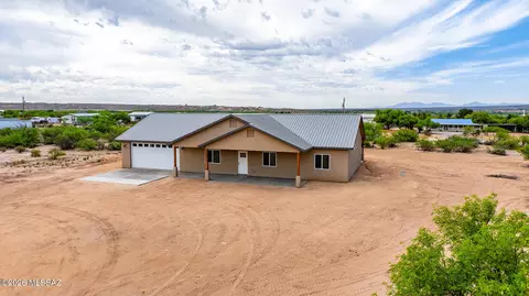 Exterior - 1237 E Desert Sky Ln, Benson, AZ 85602 photo 1 of 4