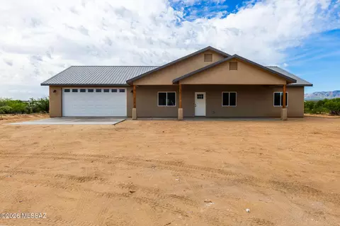 Exterior - 1237 E Desert Sky Ln, Benson, AZ 85602 photo 3 of 4