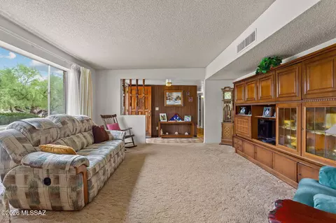 Living - 10100 E Moccasin Pl, Tucson, AZ 85749 photo 1 of 2