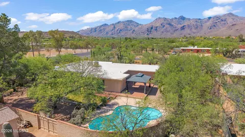 9070 E Kayenta Dr, Tucson, AZ 85749
