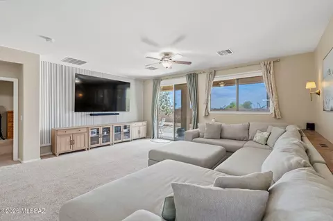 13981 N Swift Spear Dr, Marana, AZ 85658