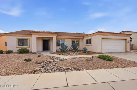 1750 W Circulo De La Pinata, Green Valley, AZ 85622