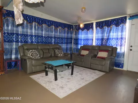 6109 E 32nd St, Tucson, AZ 85711