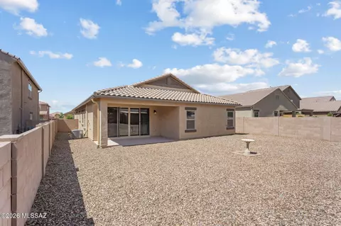 Exterior - 10026 N Ruby Range Trl, Marana, AZ 85653 photo 2 of 8