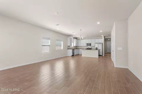 Living - 10026 N Ruby Range Trl, Marana, AZ 85653 photo 3 of 4